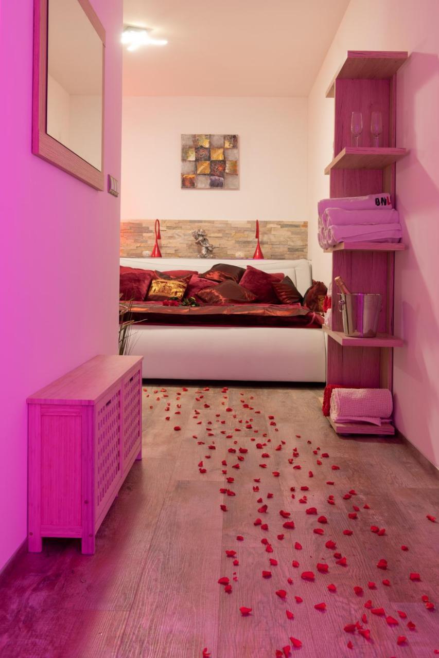 Romanticky Wellness Suite Hotel Heinz Dobris Luaran gambar