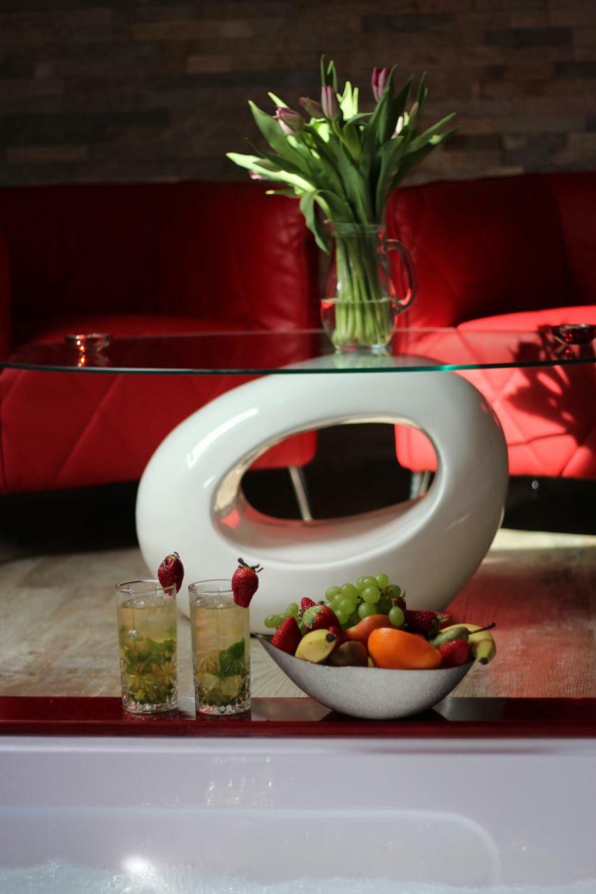 Romanticky Wellness Suite Hotel Heinz Dobris Luaran gambar
